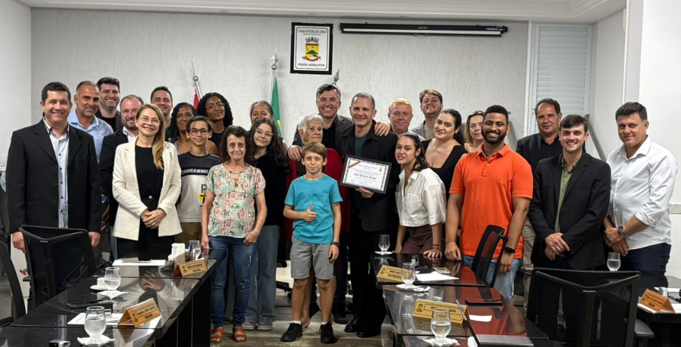 Camara Homenageia Dia Municipal do Teatro